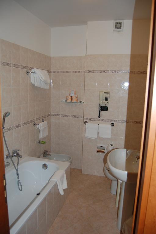 Grand Hotel Moroni Финале Лигуре Стая снимка