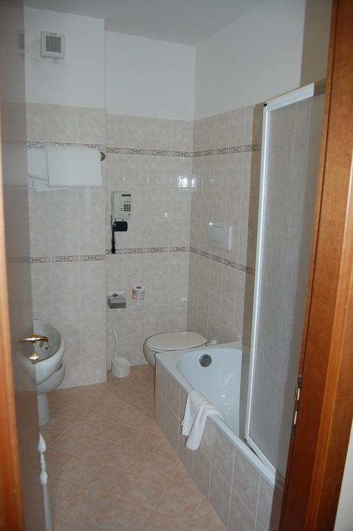 Grand Hotel Moroni Финале Лигуре Стая снимка